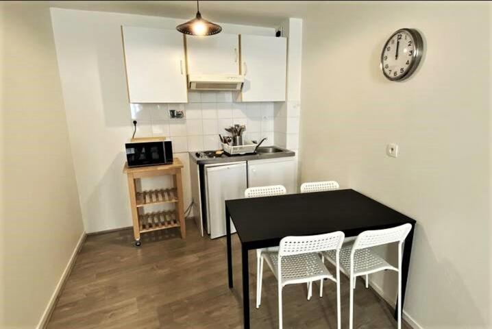Apartamento Ty Noe - Hypercentre - Wifi - Linge Fourni Vannes Exterior foto